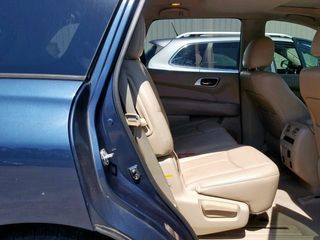 Nissan Pathfinder foto 8