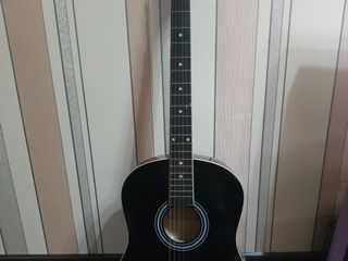 Продам гитару. foto 1