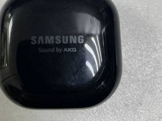 Кейс от наушников  Samsung  Galaxy  Buds  Live