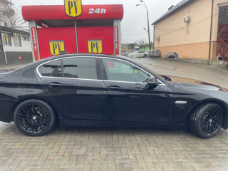 BMW 5 Series foto 7