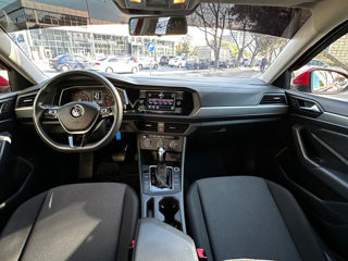 Volkswagen Jetta foto 8