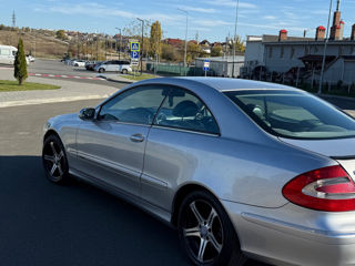 Mercedes CLK-Class foto 2