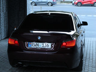 BMW 5 Series foto 7