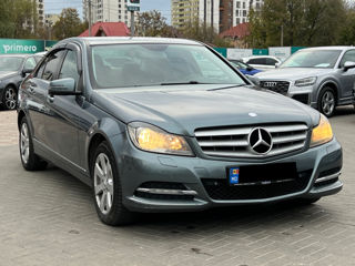 Mercedes C-Class foto 5