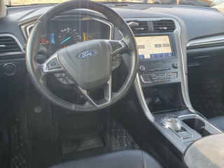 Ford Fusion foto 5