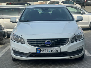 Volvo S60 foto 2