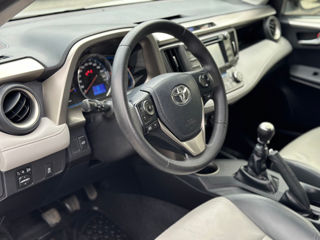 Toyota Rav 4 foto 9