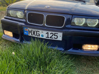 BMW 3 Series foto 5