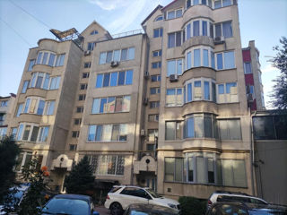 Apartament cu 2 camere, 58 m², Centru, Chișinău