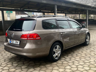 Volkswagen Passat foto 2