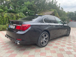 BMW 7 Series foto 7