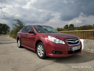 Subaru Legacy foto 3