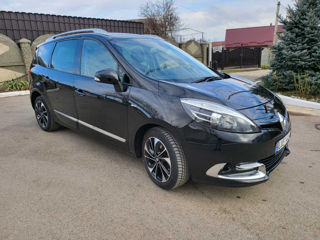 Renault Grand Scenic foto 2