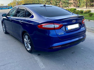 Ford Fusion foto 3