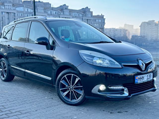 Renault Grand Scenic foto 2