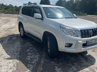 Toyota Land Cruiser Prado foto 2