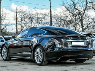 Tesla Model S foto 7