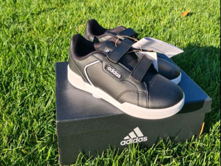 Adidasi/ Ghete Adidas, originale. Pe loc.