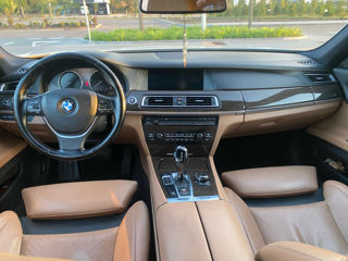 BMW 7 Series foto 5