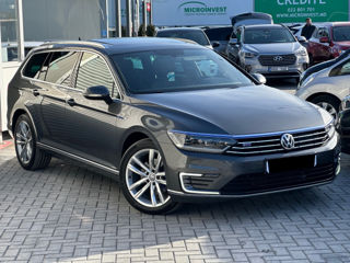 Volkswagen Passat foto 4