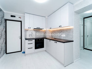 Apartament cu 2 camere, 40 m², Buiucani, Chișinău foto 2