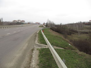 Продаем участок 1.2 га. под коммерческое строительство вдоль трассы, 3 км. от г. Кишинева foto 7