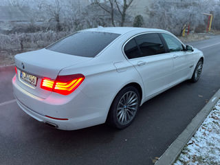 BMW 7 Series foto 2