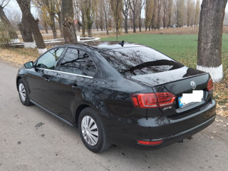 Volkswagen Jetta foto 7