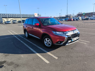 Mitsubishi Outlander foto 2