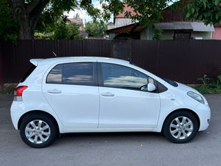 Toyota Yaris foto 3