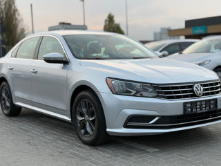 Volkswagen Passat foto 2