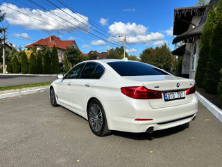 BMW 5 Series foto 3