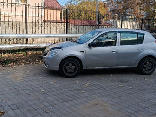 Dacia Sandero foto 2