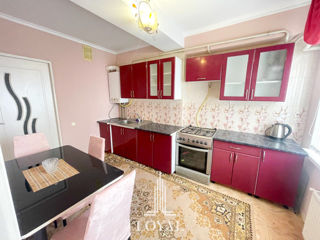 Apartament cu 3 camere, 60 m², Buiucani, Chișinău foto 2