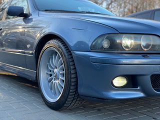 BMW 5 Series foto 18