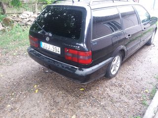 Volkswagen Passat foto 3