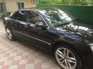 Audi A8 foto 2