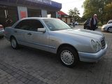 Mercedes E Class foto 3