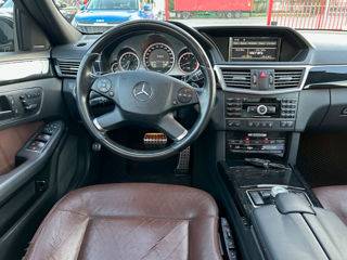 Mercedes E-Class foto 8