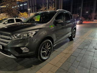 Ford Kuga foto 4