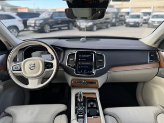 Volvo XC90 foto 8