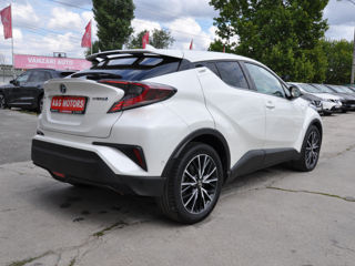 Toyota C-HR foto 7