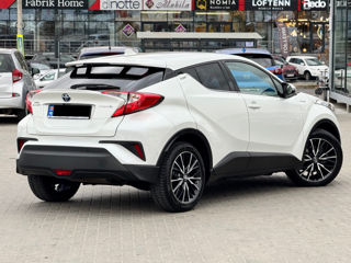 Toyota C-HR foto 4