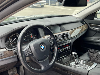 BMW 7 Series foto 7