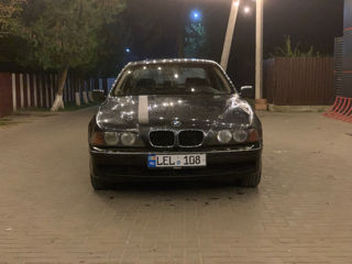 BMW 5 Series foto 5