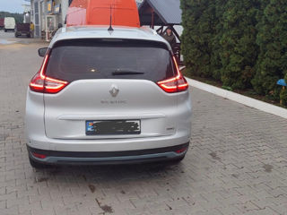 Renault Grand Scenic foto 2