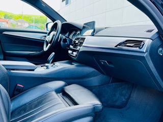 BMW 5 Series foto 8