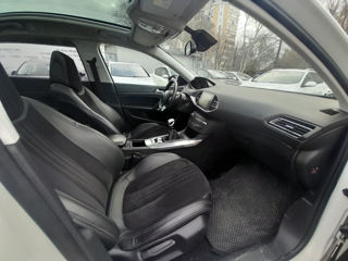 Peugeot 308 foto 12