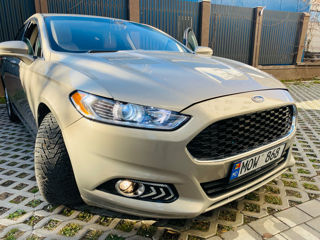 Ford Fusion foto 8