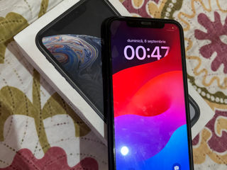 Vând Telefon Iphone Xr foto 1